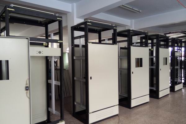 于都控制柜-3683厂家控制柜检修需要注意的